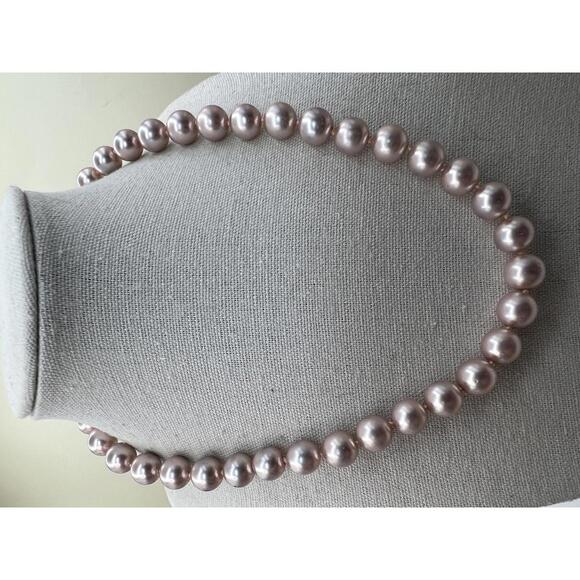 Classic Pink Faux Pearl Necklace - Picture 5 of 7